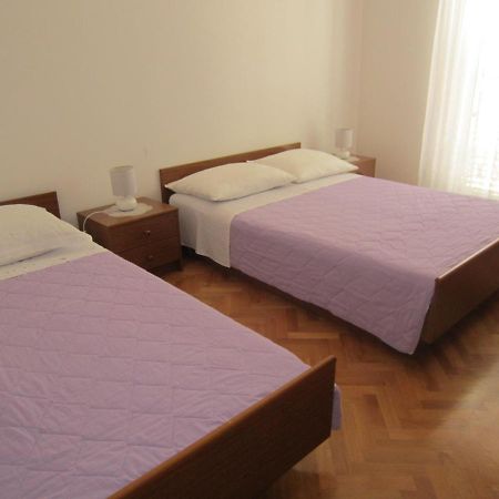 Ivic Apartments Vodice Croatia Экстерьер фото