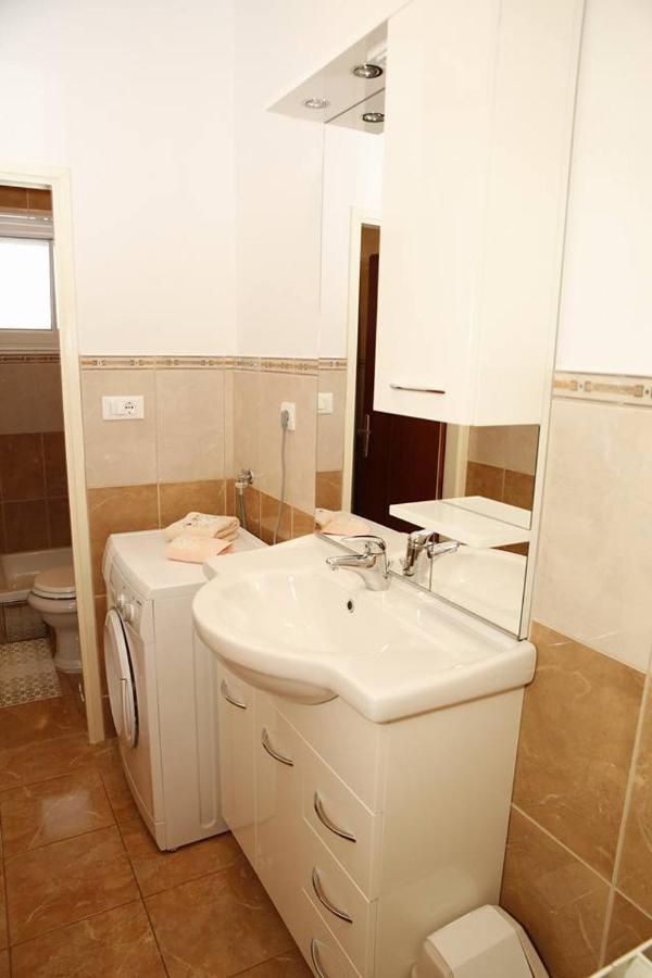 Ivic Apartments Vodice Croatia Экстерьер фото