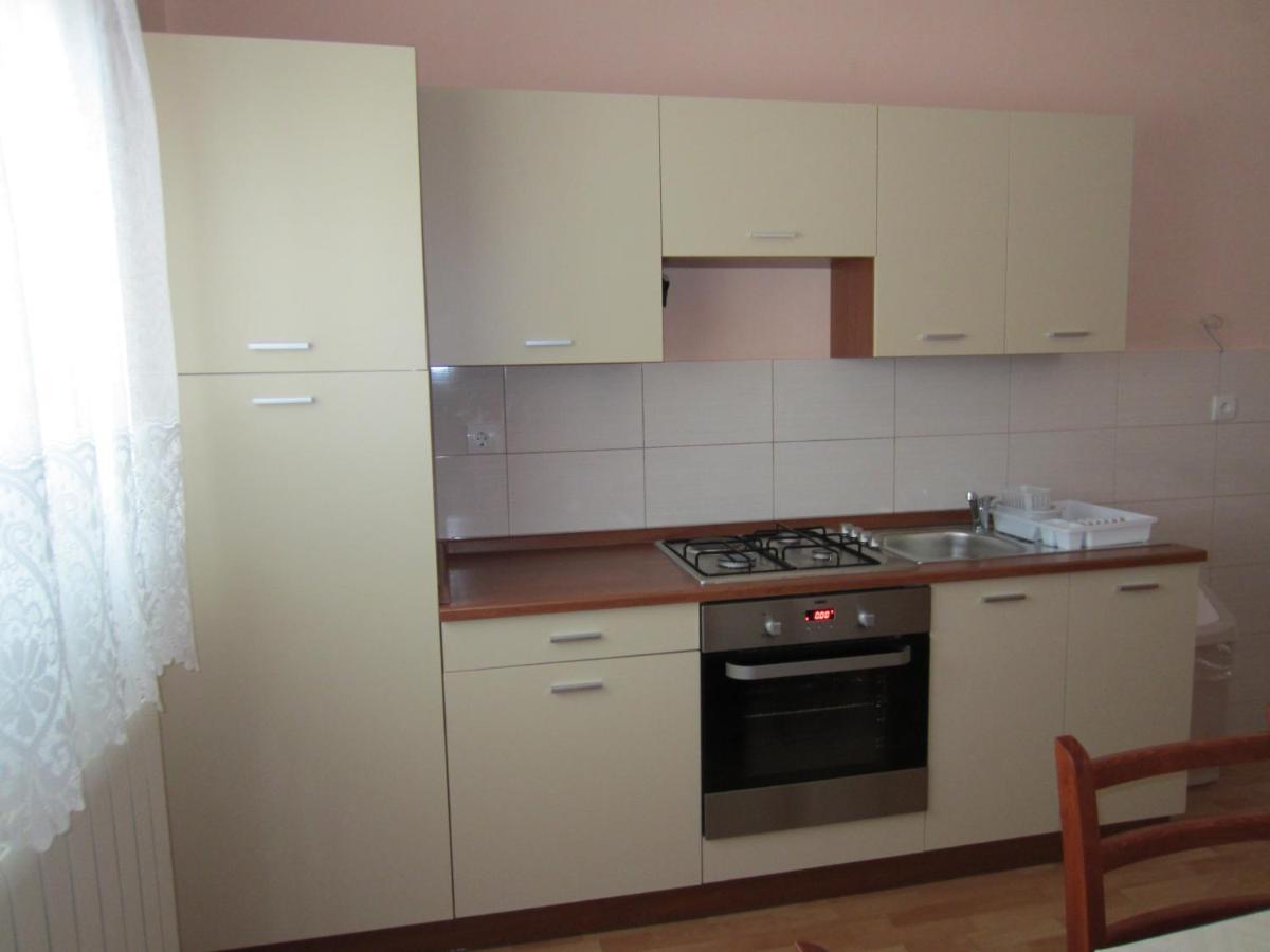 Ivic Apartments Vodice Croatia Экстерьер фото