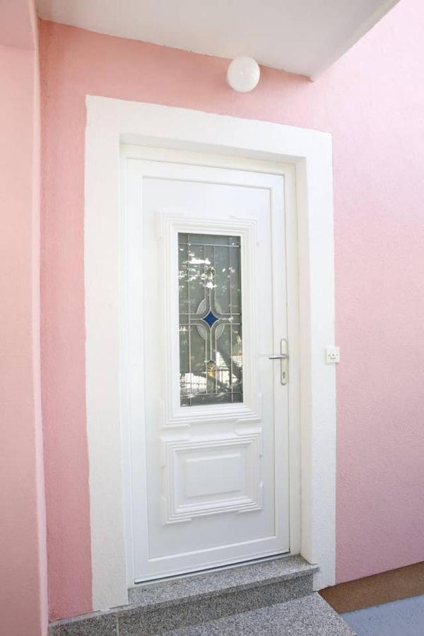 Ivic Apartments Vodice Croatia Экстерьер фото