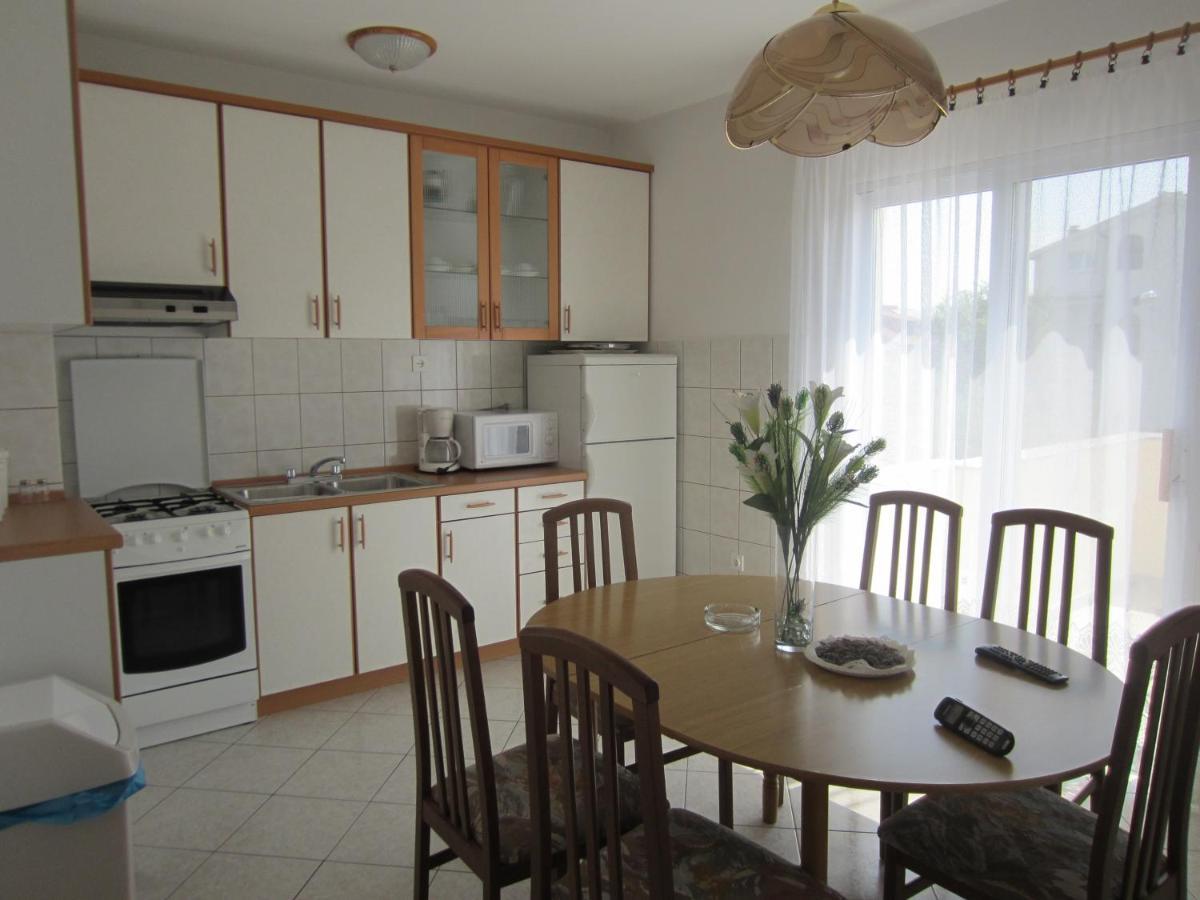 Ivic Apartments Vodice Croatia Экстерьер фото