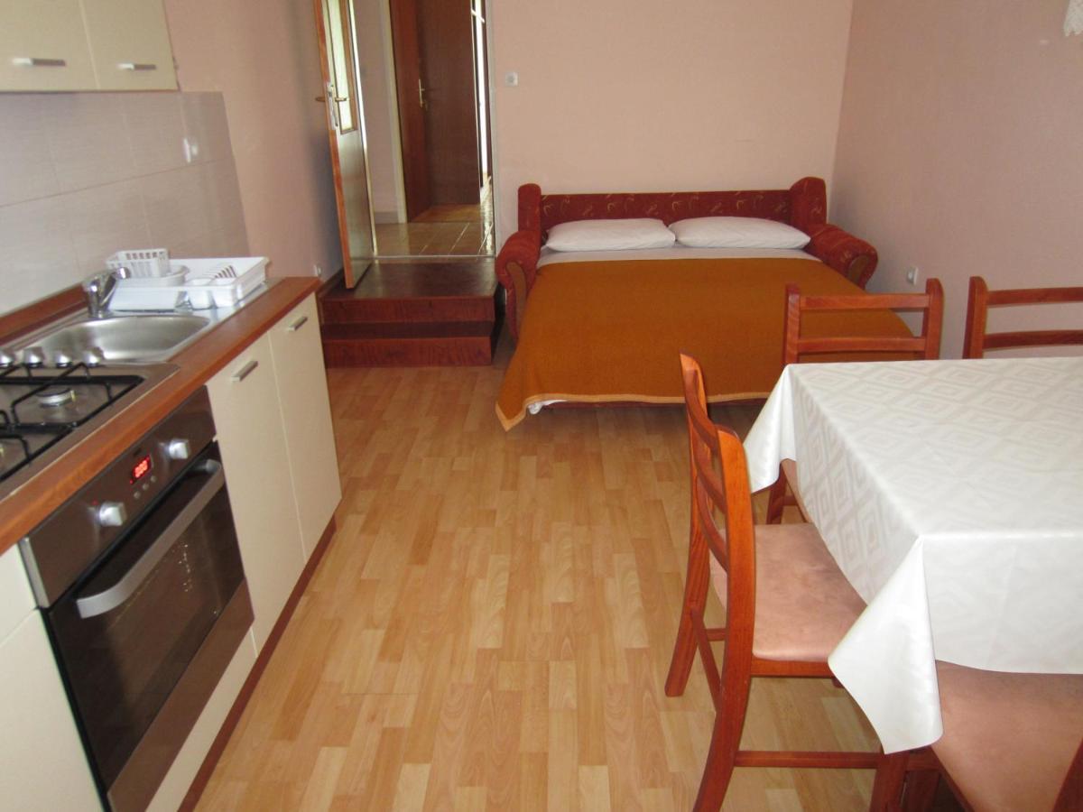 Ivic Apartments Vodice Croatia Экстерьер фото